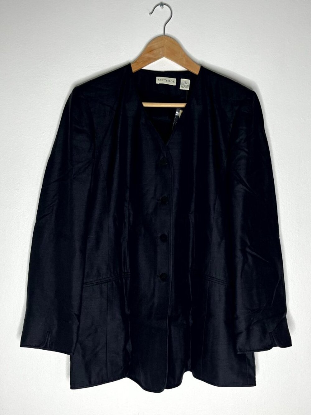 Ann Taylor 100% Silk Blazer V Neck Relaxed Lagenlook Women Size 10